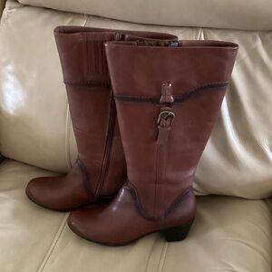 Women’s Clark’s Boots size 6.5 M